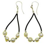 El Coral Earrings 4 White Pearls and Rubber with Drop Shape